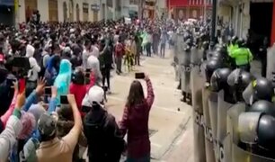 Huancayo: manifestantes destruyen municipio en medio de protestas