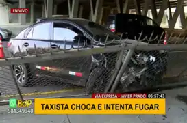 Accidente en la Vía Expresa: auto choca con berma central y chofer intenta darse a la fuga