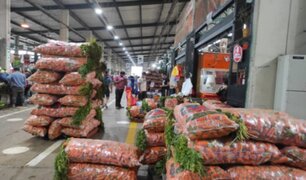 Casi 5,000 toneladas de alimentos ingresaron hoy a mercados mayoristas de Lima