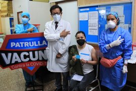 EsSalud: hospital Sabogal inicia vacunación de la cuarta dosis contra el covid-19 al personal de primera línea
