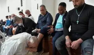 El Papa encabezó la tradicional misa de lavado de pies en una cárcel de Italia