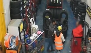 Jaén: Empleado deja inconsciente a ladrón para evitar robo en tienda de neumáticos