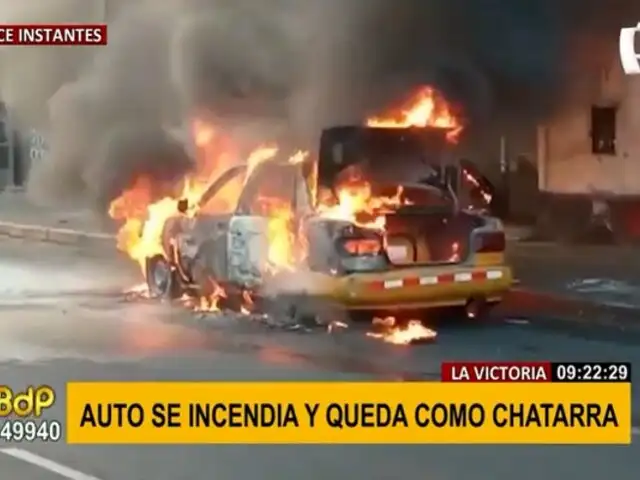 La Victoria: Taxi se incendia en plena avenida Grau