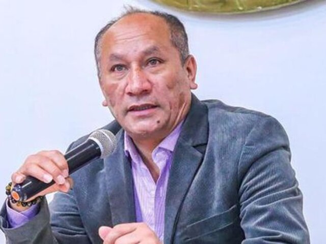 Ex ministro Juan Silva dice no conocer a Karelim López y niega todas sus acusaciones
