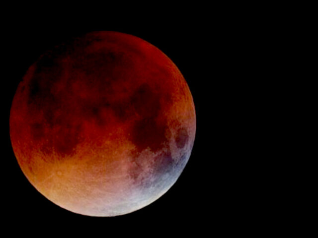 Eclipse lunar 2022: fotos de portada dejó increíble fenómeno que se pudo ver en Lima