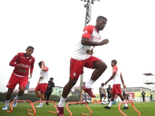 Selección Peruana inició entrenamientos con miras al repechaje