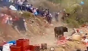 Huancavelica: niño y profesora resultaron heridos tras ser embestidos por toro durante fiesta patronal