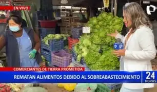 Comerciantes de mercado "Tierra Prometida" rematan alimentos por sobreabastecimiento