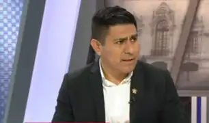 Alex Flores: "Censura a Senmache es parte del plan golpista que vivimos desde inicio del gobierno"