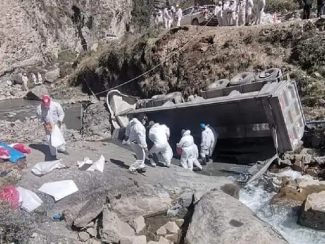 Derrame de zinc en río Chillón: Pobladores afectados desbloquean vías y dan tregua de 48 horas