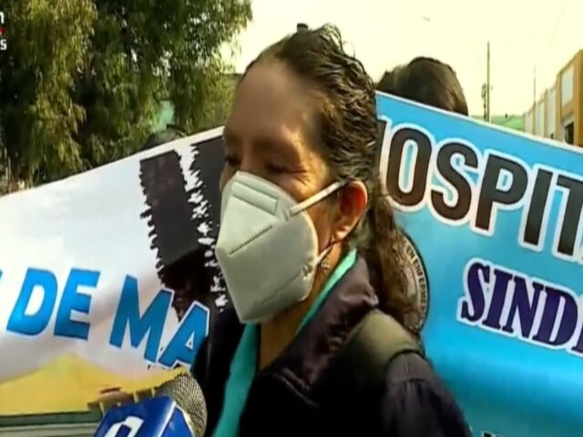 Hospital Dos de Mayo: personal de salud exige pago de horas extras realizadas durante la pandemia