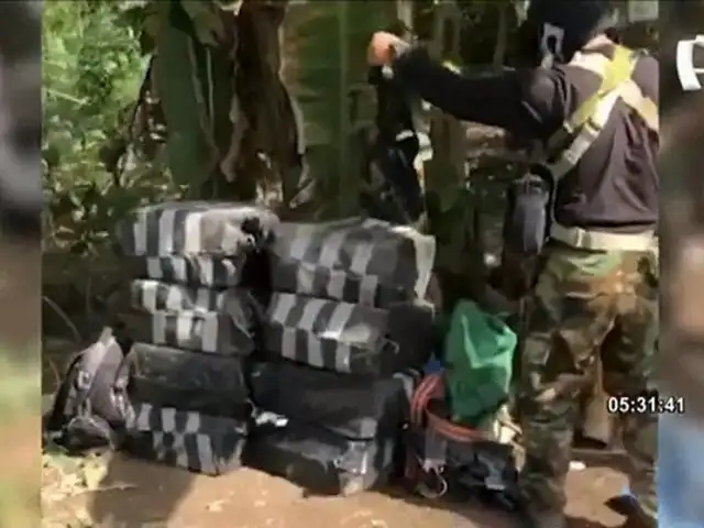 Duro golpe al narcotráfico: Sinchis decomisan 350 kilos de alcaloide de cocaína en Mazamari