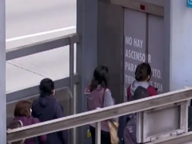 Metropolitano: jóvenes hacen mal uso de ascensores para personas con movilidad limitada