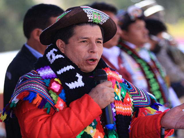Huancavelica: Pedro Castillo visitó población pese a tener cita con la Comisión de Fiscalización
