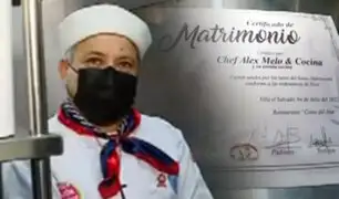 ¡Insólito! Chef peruano se casa con su cocina y así fue su boda