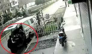 El Agustino: delincuentes roban moto en una miniván a pocos metros de una caseta policial