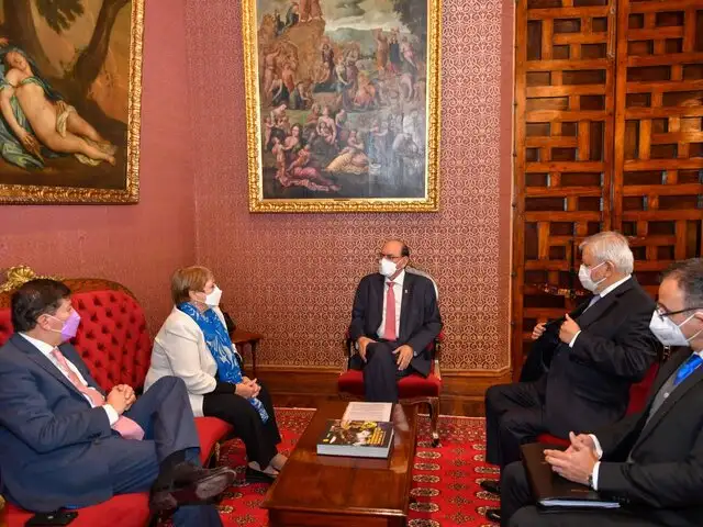 Ministro César Landa se reunió con Michelle Bachelet