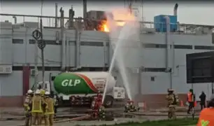 Callao: tras intensas labores controlan incendio por fuga de gas en laboratorio de empresa minera