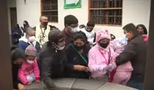 Santa Rosa de Lima: cientos de fieles madrugaron para dejar sus cartas en el pozo de los deseos
