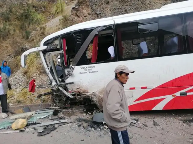 Cusco: Un fallecido y 15 heridos dejó un aparatoso accidente de tránsito