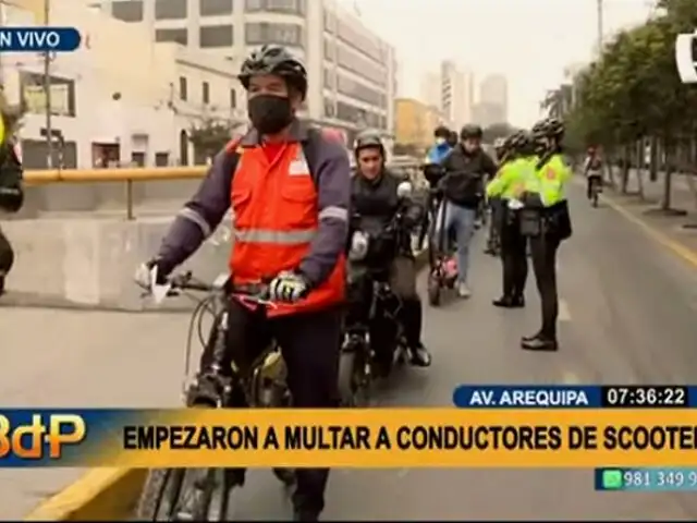 Policía ya comenzó a multar a conductores de scooters que no cumplan el reglamento