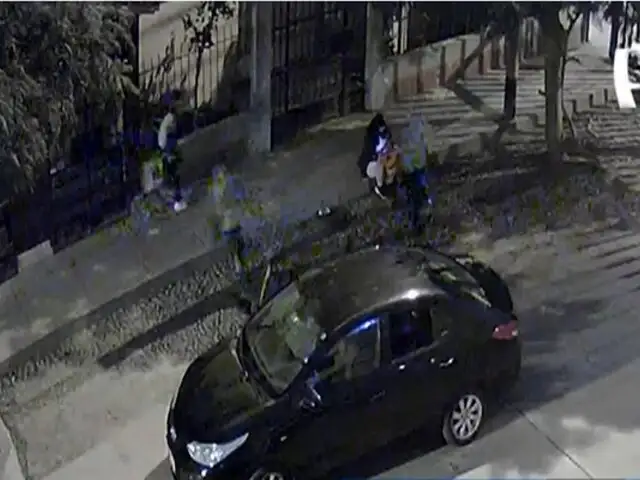 Vecinos atemorizados: criminales usan un auto para cometer asaltos