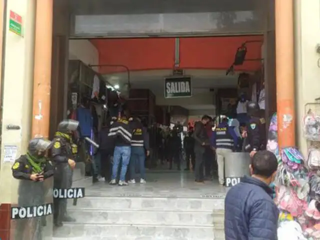 Trujillo: zapatillas y mochilas con marcas falsificadas fueron decomisadas en centro comercial