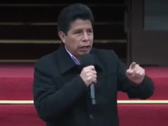 Pedro Castillo: "Si les consta que el Gobierno está robando, tienen que salir y sacarnos de Palacio"