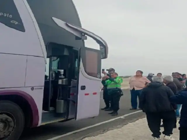 Delincuentes balearon a bus de Agua Marina y despojaron de todas sus pertenencias a los músicos