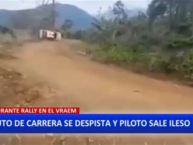 Auto de carreras se despista durante Rally en el Vraem