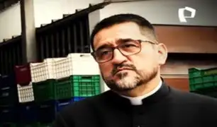 La historia del padre Omar: El sacerdote que no comulga con la corrupción