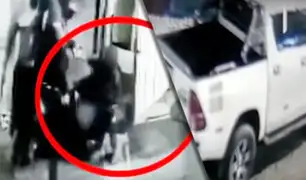 Niño se enfrenta a ladrones para evitar que le roben la camioneta a su padre