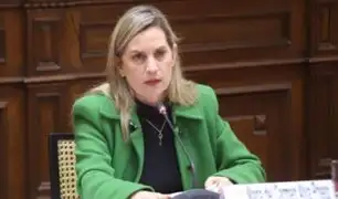 María del Carmen Alva: “Los congresistas tienen 48 pasajes al año para ir a donde quieran”