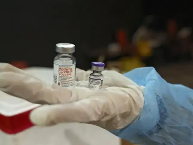 Perú donó 2.4 millones de vacunas contra la Covid-19 a Ecuador porque estaban por vencer