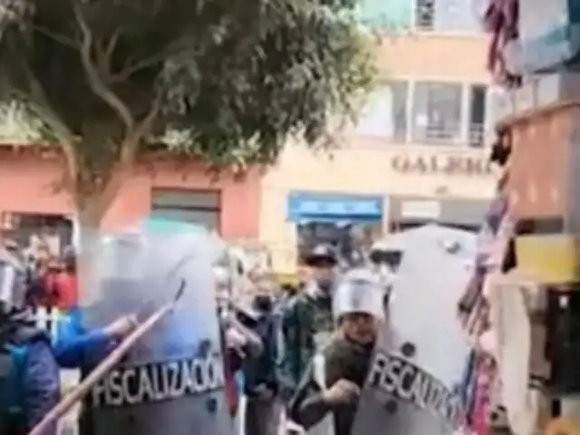Cercado de Lima: comerciantes de Mesa Redonda denuncian agresión de fiscalizadores