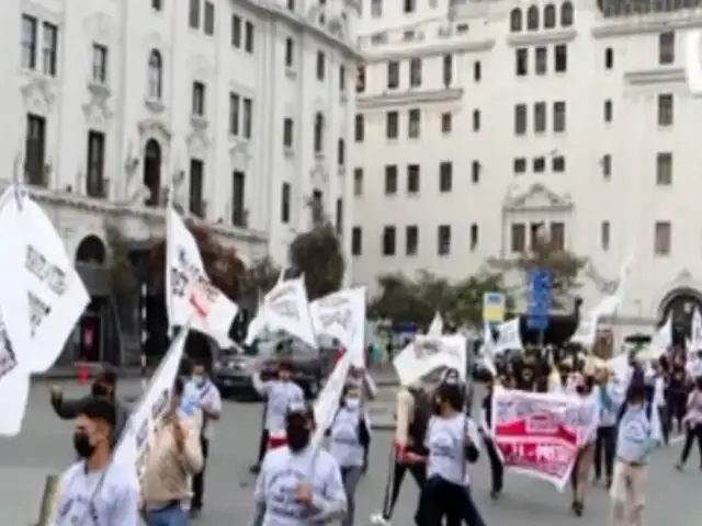 Empresarios de Gamarra marchan para exigir al Gobierno cumplir sus promesas