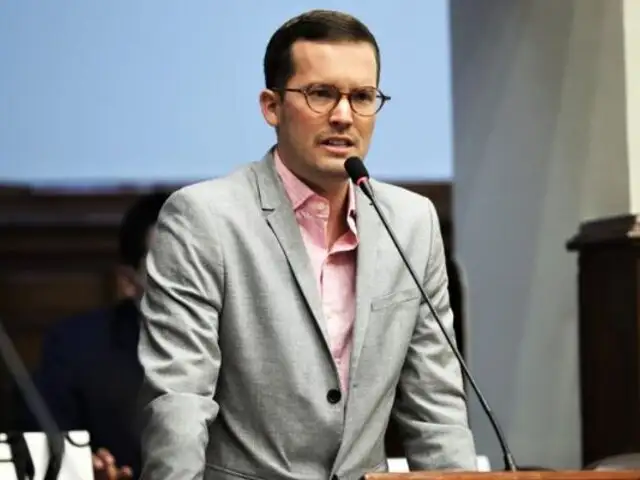 Alejandro Cavero: “Digna Calle debe ser censurada por ser cómplice del gobierno corrupto”