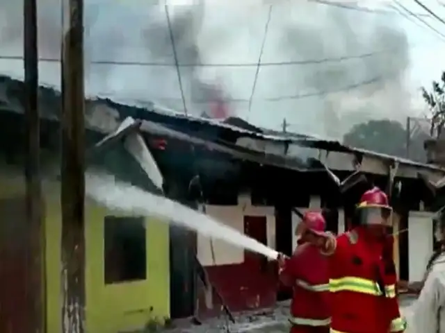 Iquitos: incendio destruye 5 viviendas y deja 11 familias afectadas