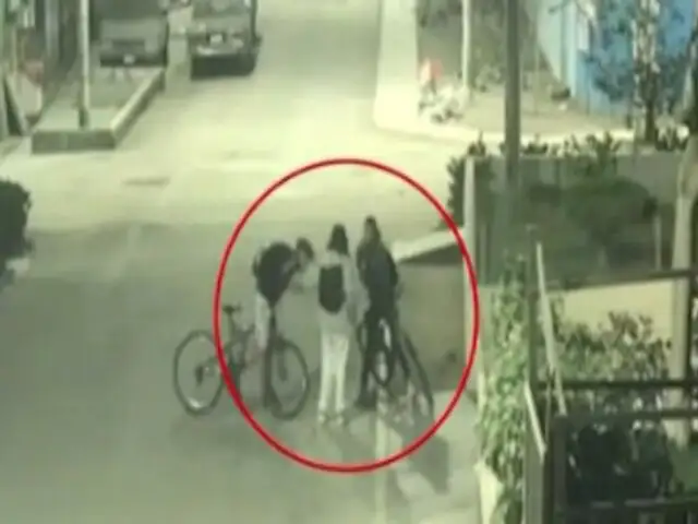 SJM: delincuentes en bicicleta asaltan a estudiante universitaria y se llevan su mochila