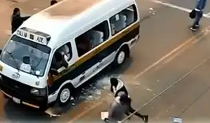 Ate: sujetos lanzan piedras a combi tras altercado con el conductor