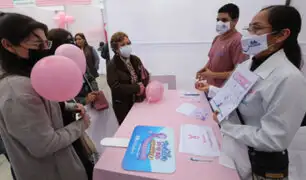 Essalud realizó campaña de prevención contra el cáncer de mama y cuello uterino en San Miguel