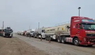 Ventanilla: camiones realizan largas colas para abastecerse de combustible