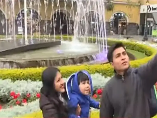 Familias y turistas visitaron la plaza de Armas sin restricciones tras retiro de rejas