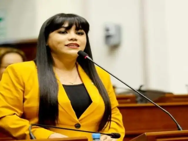 Vivian Olivos: “Solicito a la Fiscalía que inicie investigación contra la jefa del RENIEC”