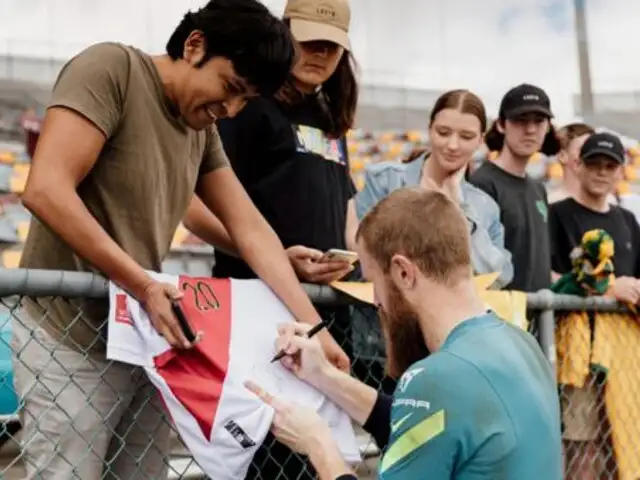 Andrew Redmayne: hincha peruano buscó a arquero australiano para que firme camiseta de la Selección Peruana