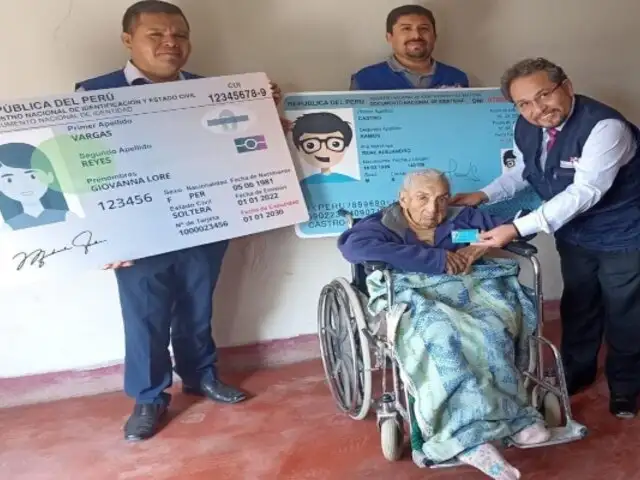 A los 101 años de edad: ciudadana recibe por primera vez su DNI en Ica