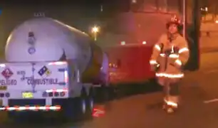 Camión cisterna de gas choca contra bus del Corredor Rojo en la avenida Javier Prado