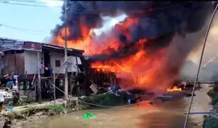 Voraz incendio consume más de 20 casas del sector Túpac Amaru en Iquitos