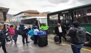 Paro agrario: PNP traslada a turistas hasta Plaza de Armas de Cusco para garantizar su seguridad