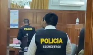 Alejandro Muñante: personal de la Dirincri llega a despacho de congresista tras denuncia de extorsión